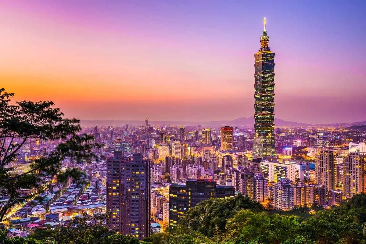 Taipei 101 at sunset in Taiwan